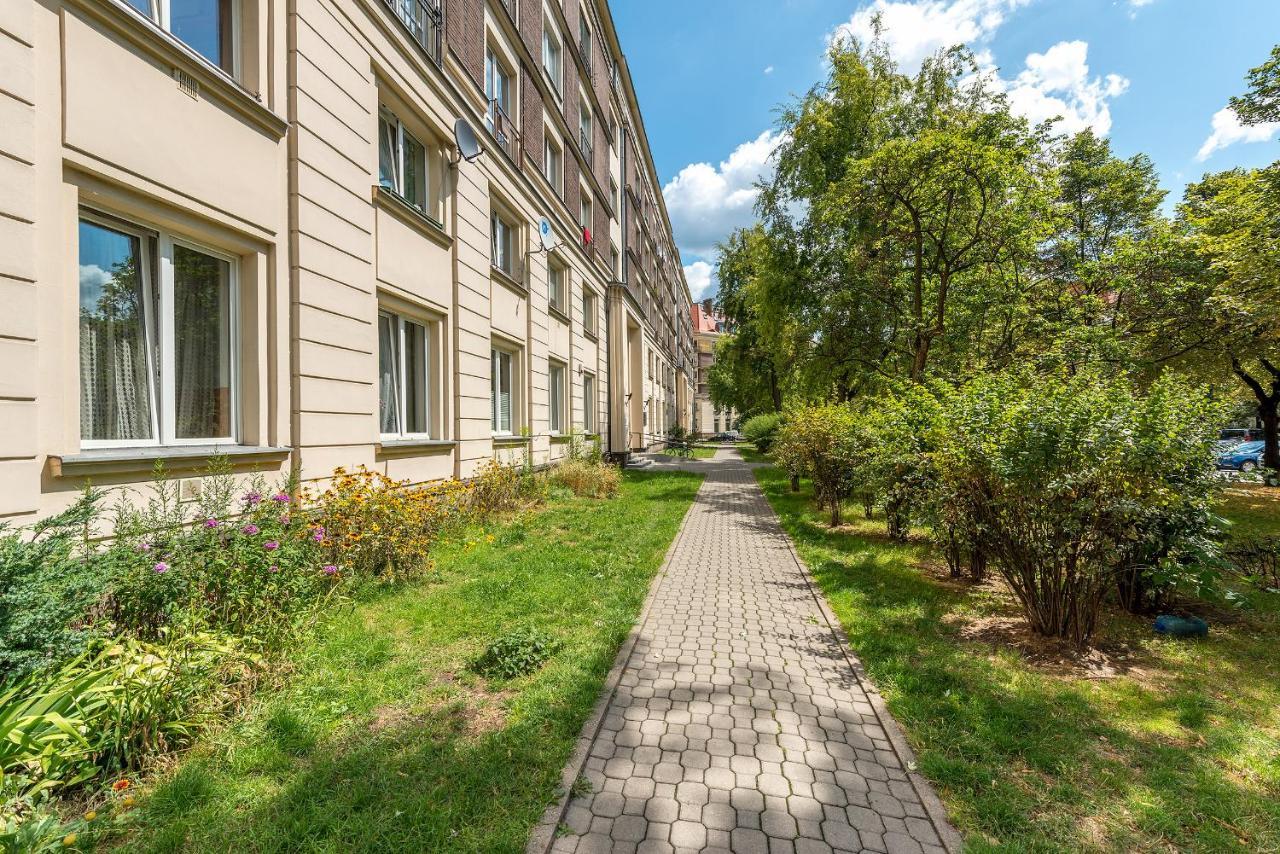 ורשה Zbawiciela Square P&O Serviced Apartments מראה חיצוני תמונה
