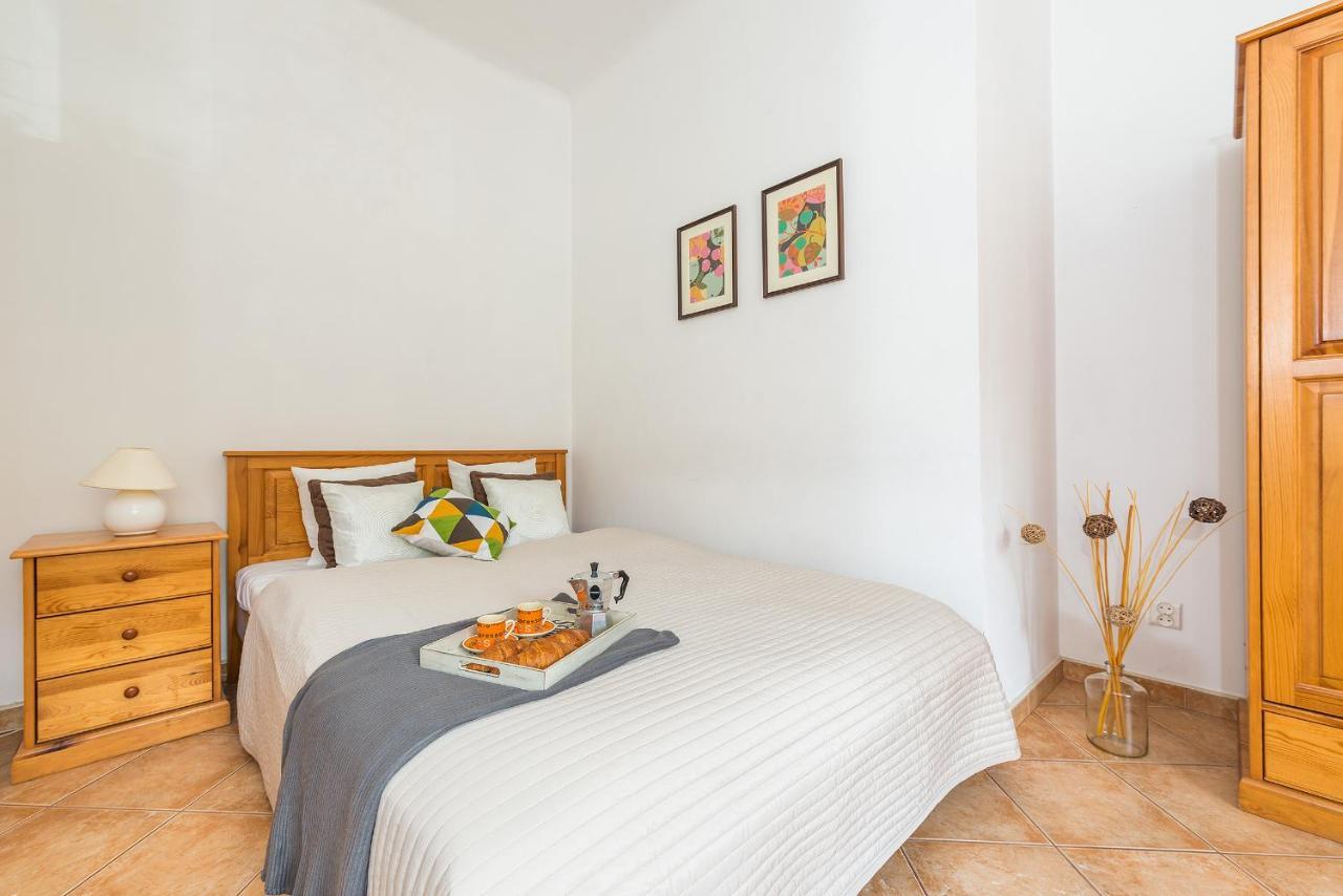 ורשה Zbawiciela Square P&O Serviced Apartments מראה חיצוני תמונה